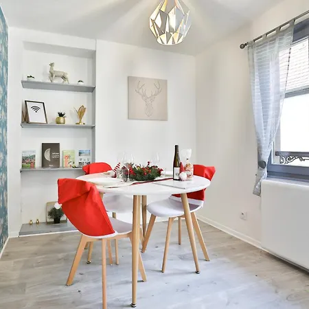 Apartment Duplex Des Vins: Medieval Village Retreat In Alsace